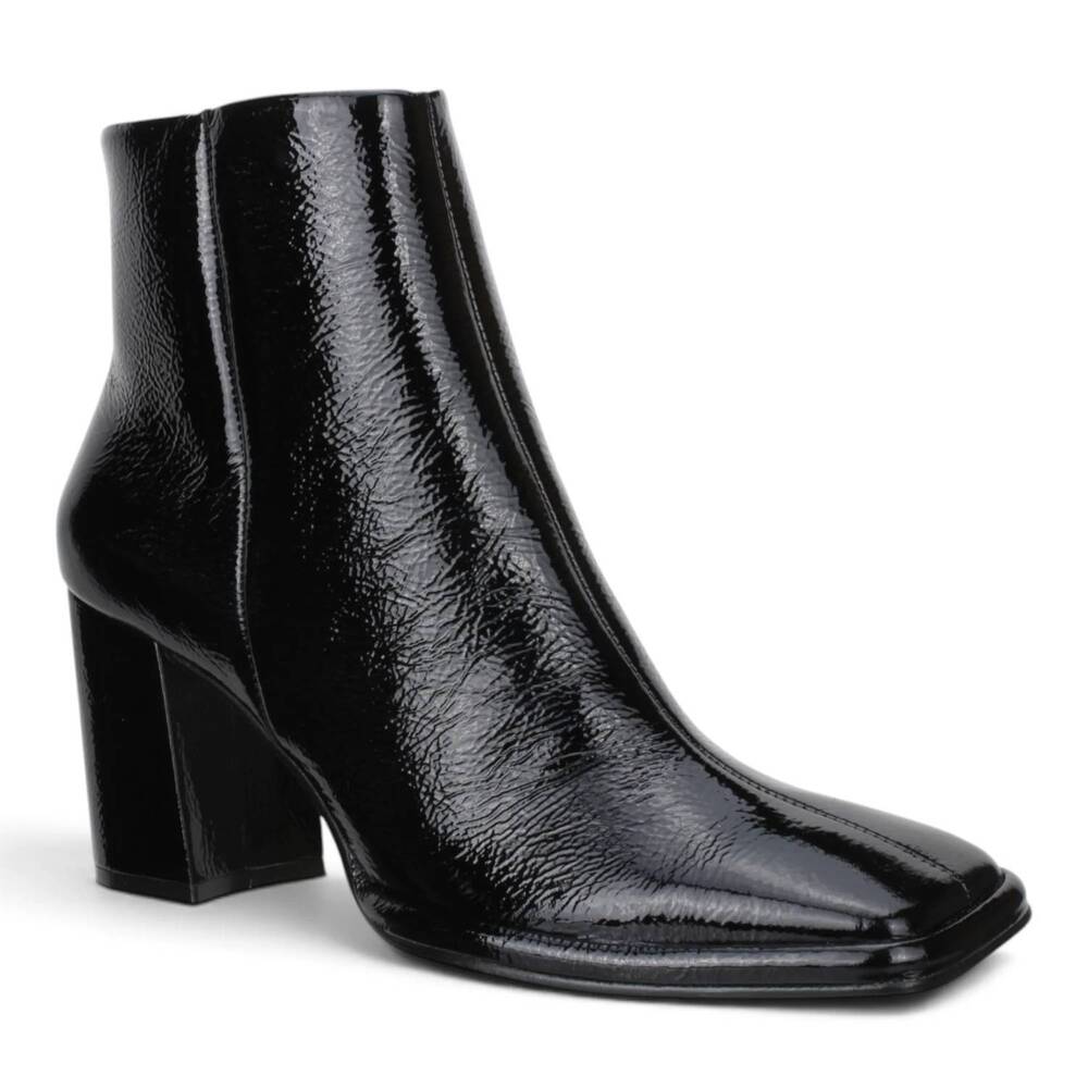 NEW CARRANO women's ruby leather boots in black